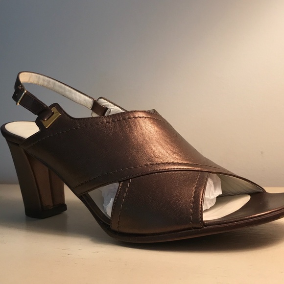 CASADEI BRONZE LEATHER SANDALS - Picture 3 of 9